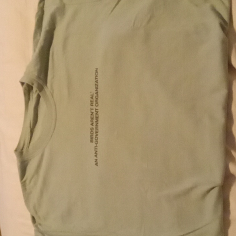 T-shirt bird aren't real